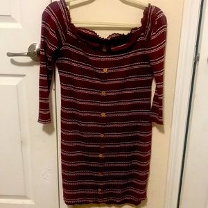 Burgundy & white shoulder stretchy dress